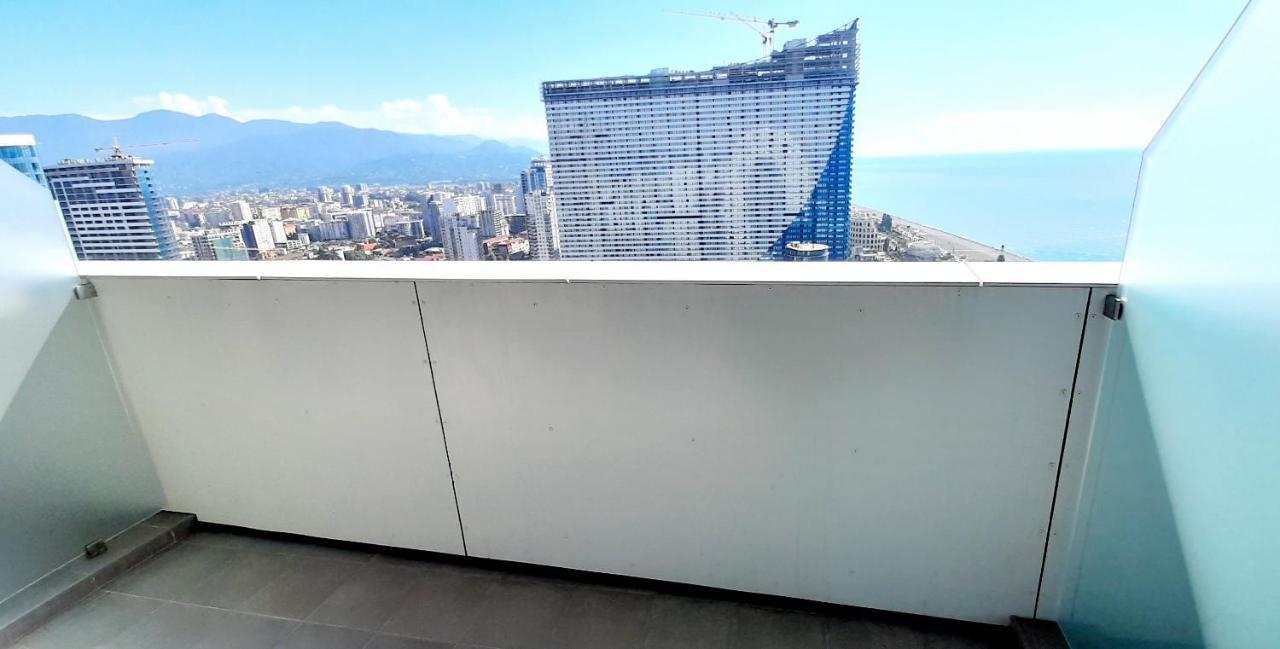 Alliance Palace Sea View Apartment Batumi Ngoại thất bức ảnh