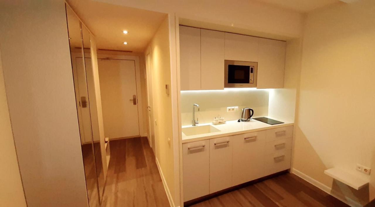 Alliance Palace Sea View Apartment Batumi Ngoại thất bức ảnh