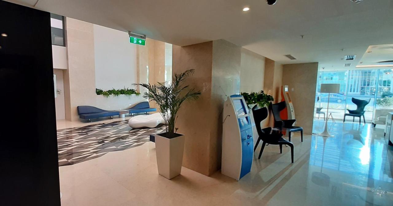 Alliance Palace Sea View Apartment Batumi Ngoại thất bức ảnh