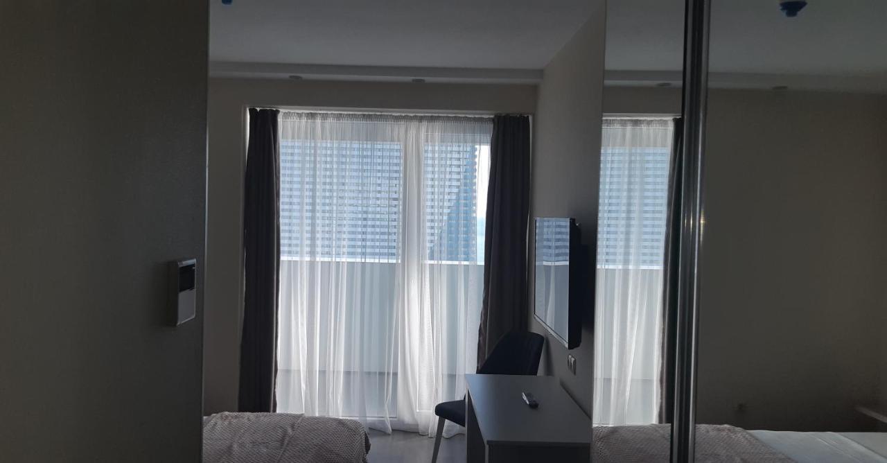 Alliance Palace Sea View Apartment Batumi Ngoại thất bức ảnh